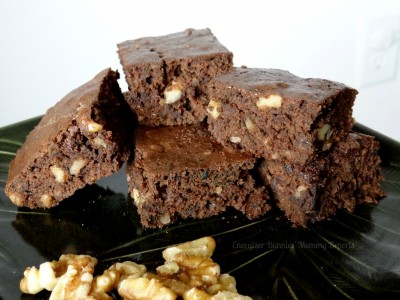 Chocolate Walnut Spinach Brownies