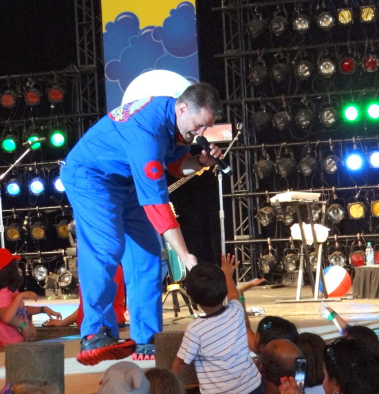 Imagination Movers Live for #JustForKids at SeaWorld, Texas . Photo Copyright- Energizer Bunnies' Mommy Reports (64) Imagination Movers Live for #JustForKids at SeaWorld, Texas . Photo Copyright- Energizer Bunnies' Mommy Reports (64)